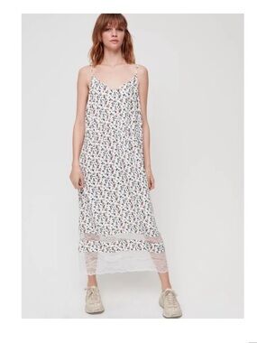 NWOT‎ Aritzia Little Moon Aurora Floral Slip Dress with Lace Trim